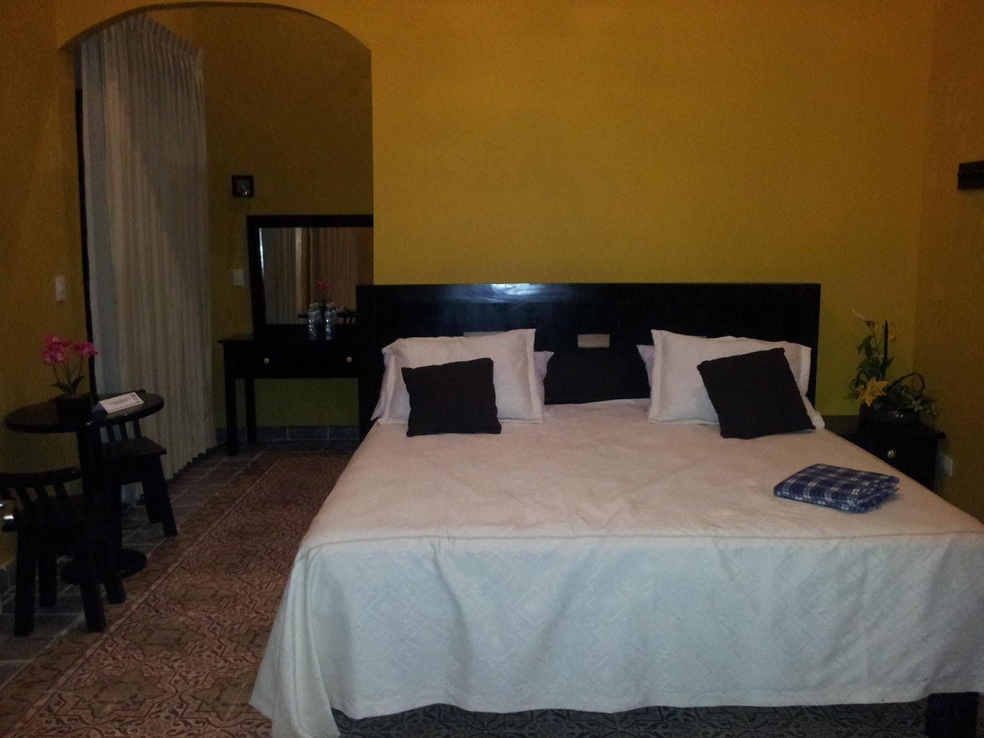 Hotel Catedral Campeche Eksteriør bilde